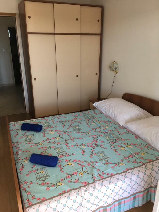 Apartmani Nina ชิเบนิก ภายนอก รูปภาพ
