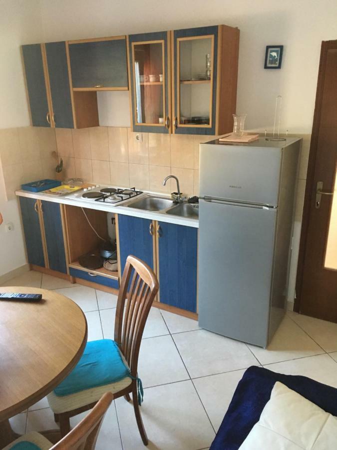 Apartmani Nina ชิเบนิก ภายนอก รูปภาพ